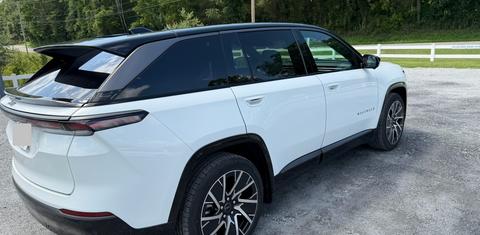 Jeep Wagoneer S 2025