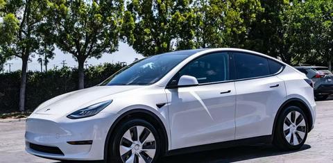 Tesla Model Y 2021
