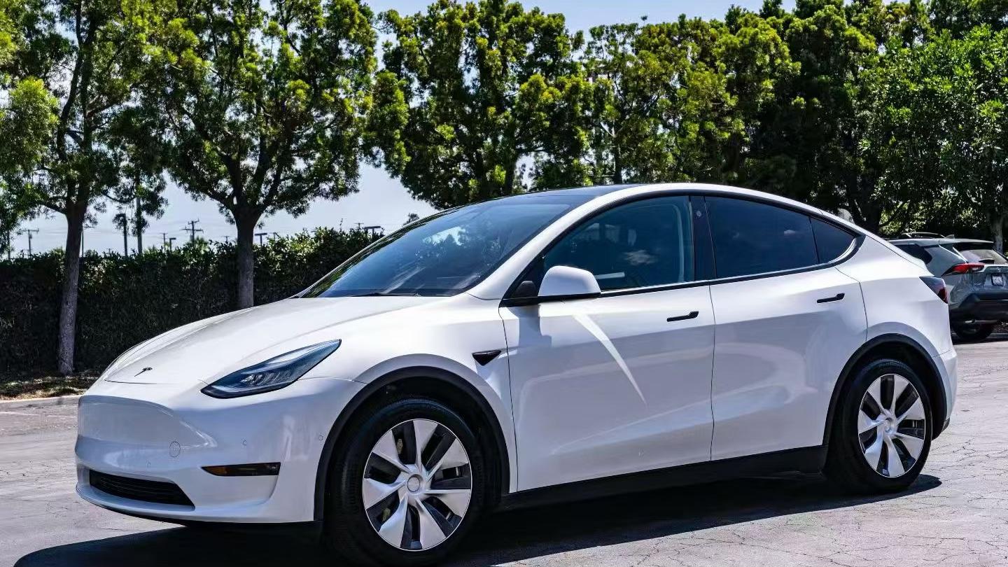 Tesla Model Y 2021 in Fremont, CA