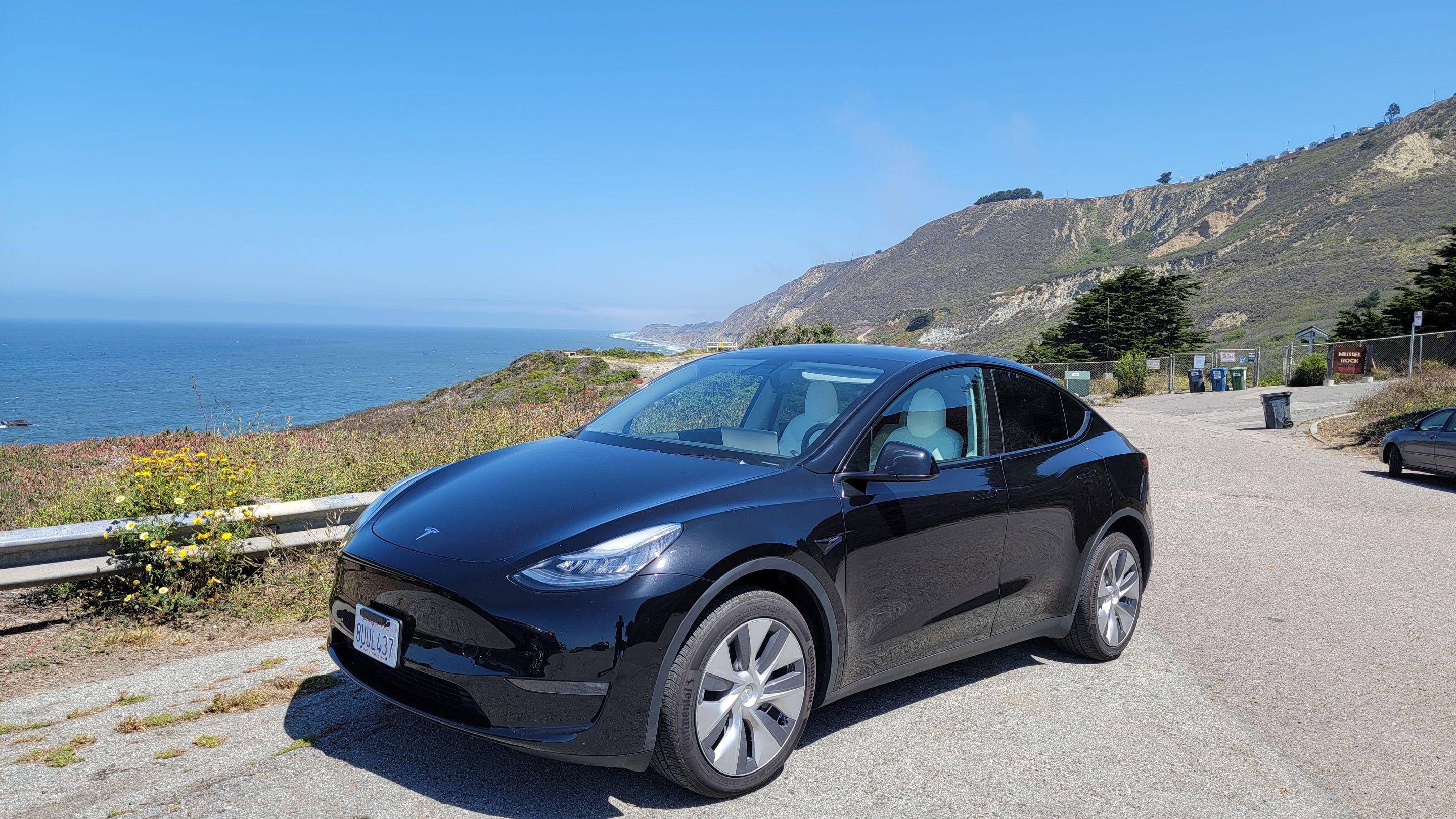 Tesla Model Y 2020 in Pacifica, CA