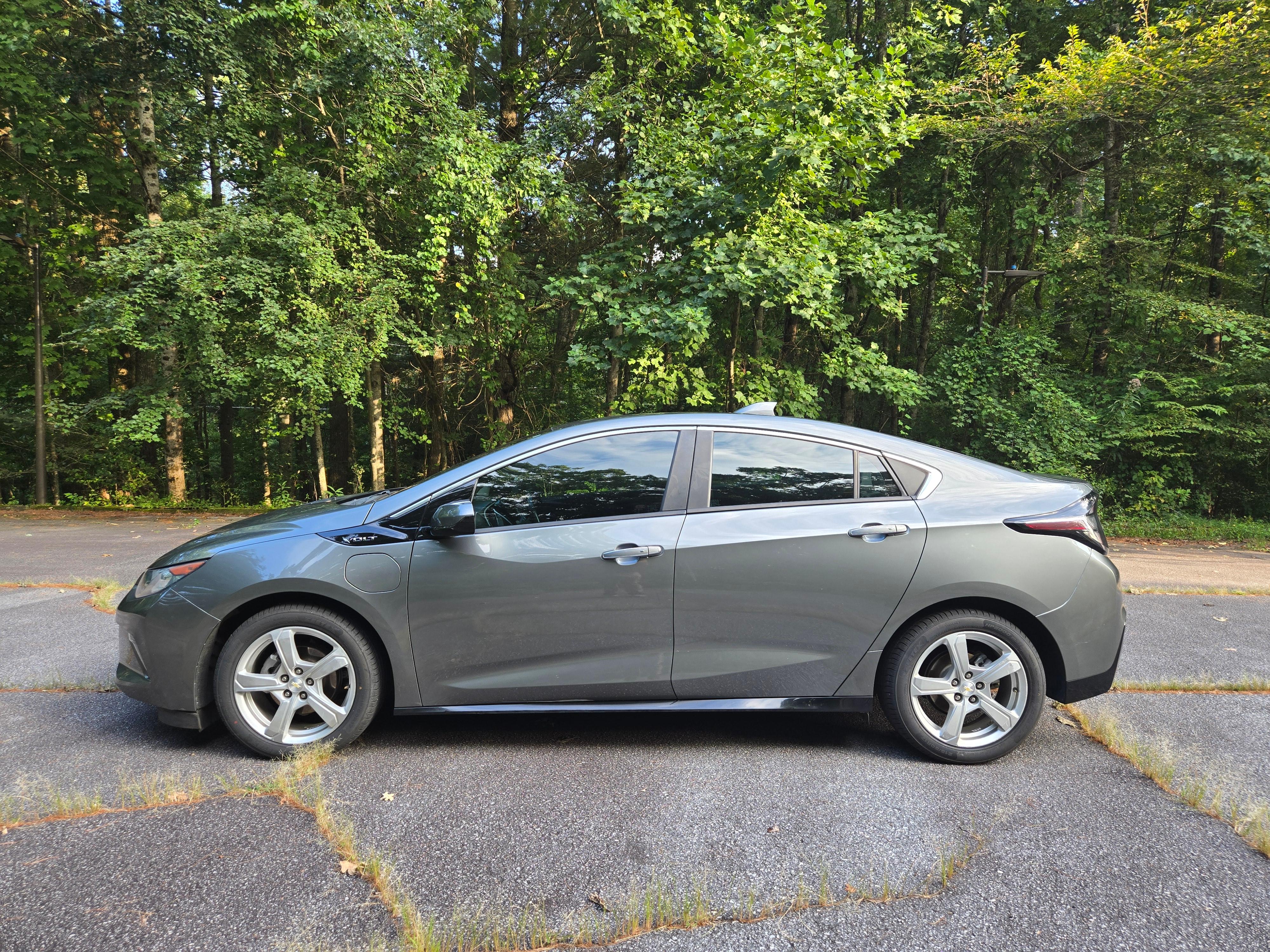 Chevrolet Volt 2017 in Hendersonville, NC