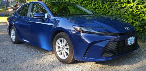 Toyota Camry Hybrid 2025