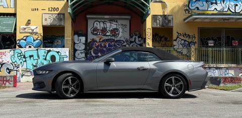 Ford Mustang 2024