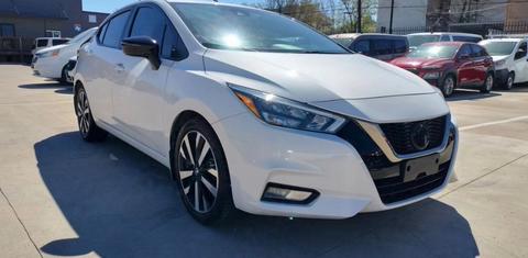 Nissan Versa 2021