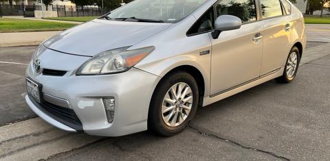Toyota Prius Plug-In 2014