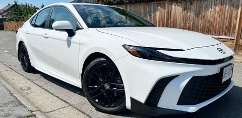 Toyota Camry Hybrid 2025