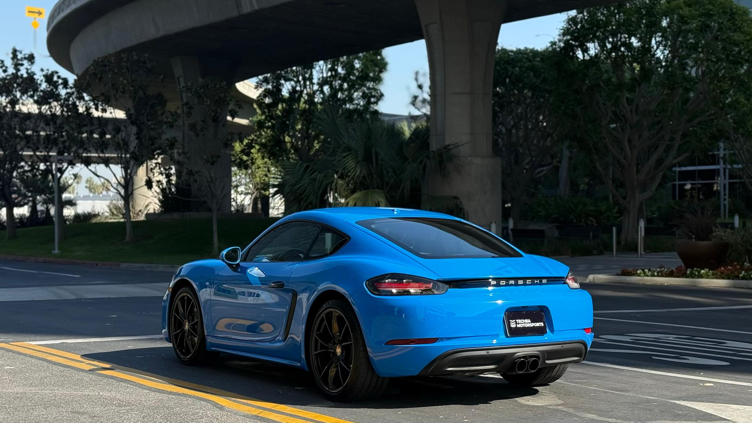 Porsche 718 Cayman 2022 in Inglewood, CA