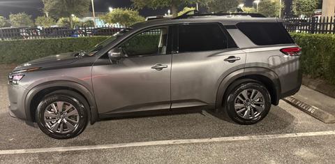 Nissan Pathfinder 2025