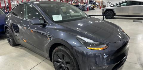Tesla Model Y 2024
