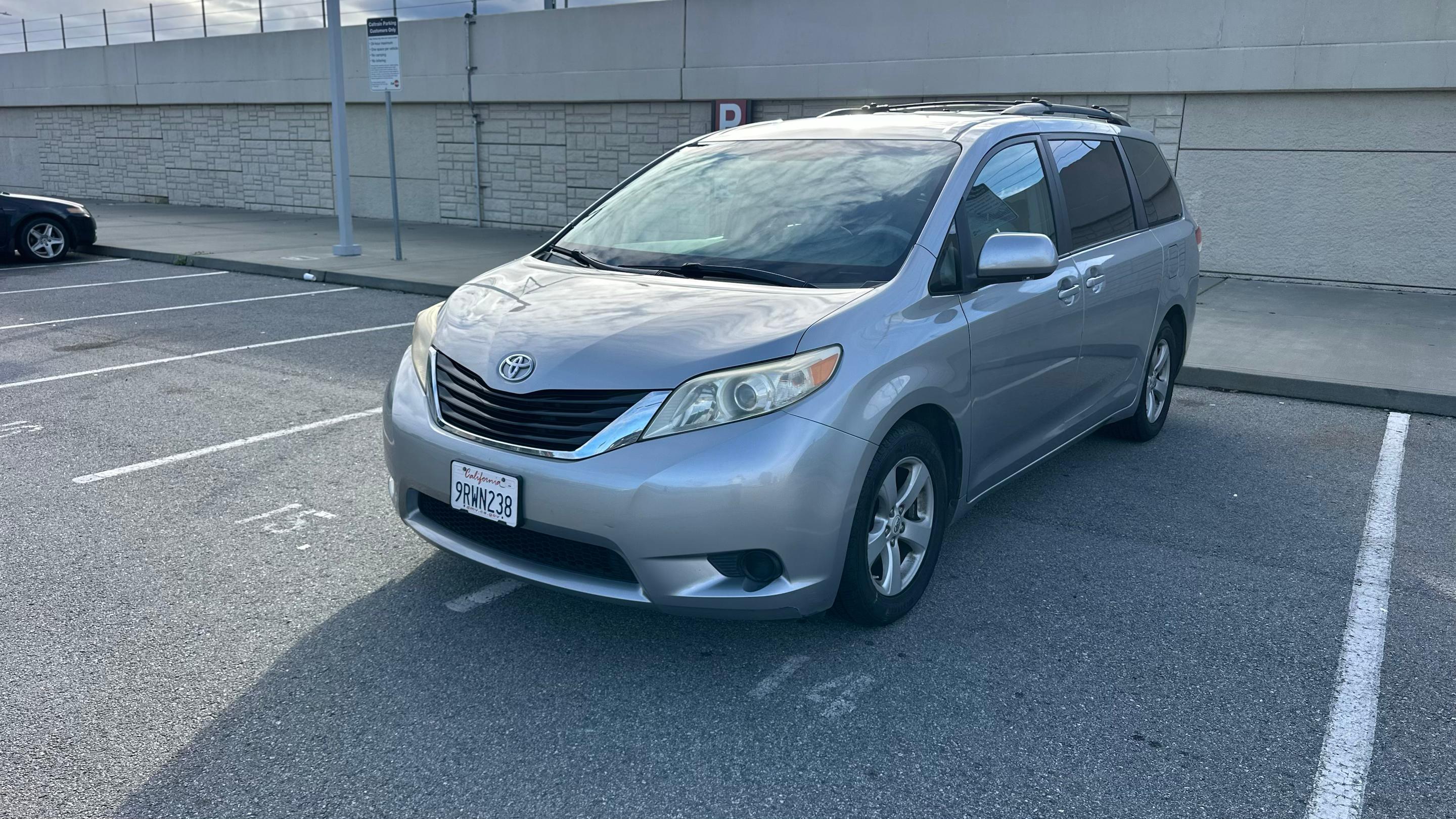 Toyota Sienna 2012 in San Bruno, CA