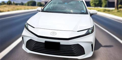 Toyota Camry Hybrid 2025