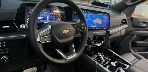 Chevrolet Suburban 2025