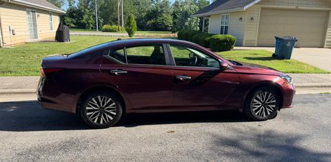 Nissan Altima 2023