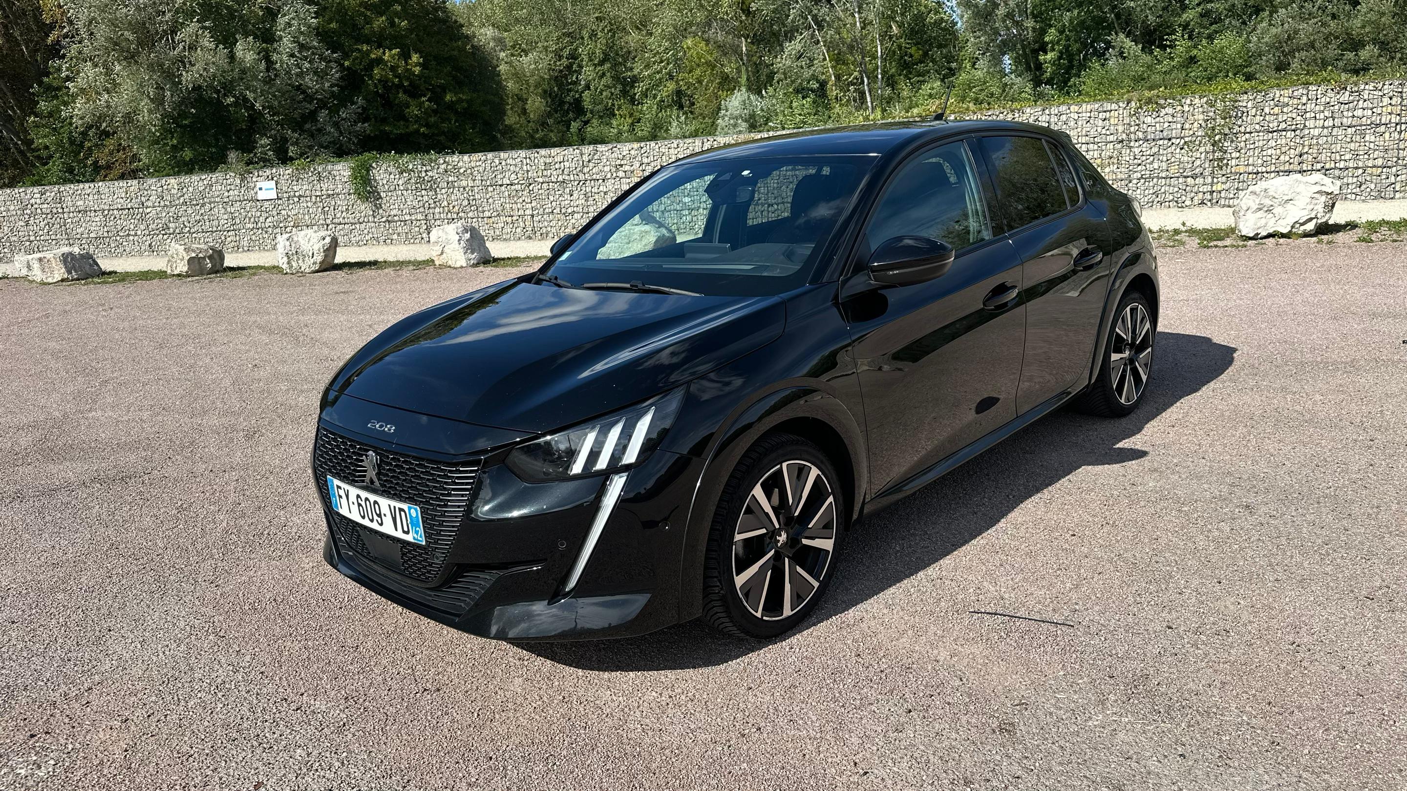 Peugeot 208 2021 à La Chapelle-Saint-Luc