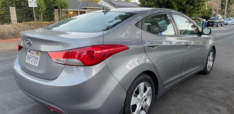 Hyundai Elantra 2012