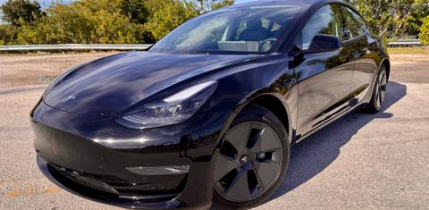 Tesla Model 3 2022