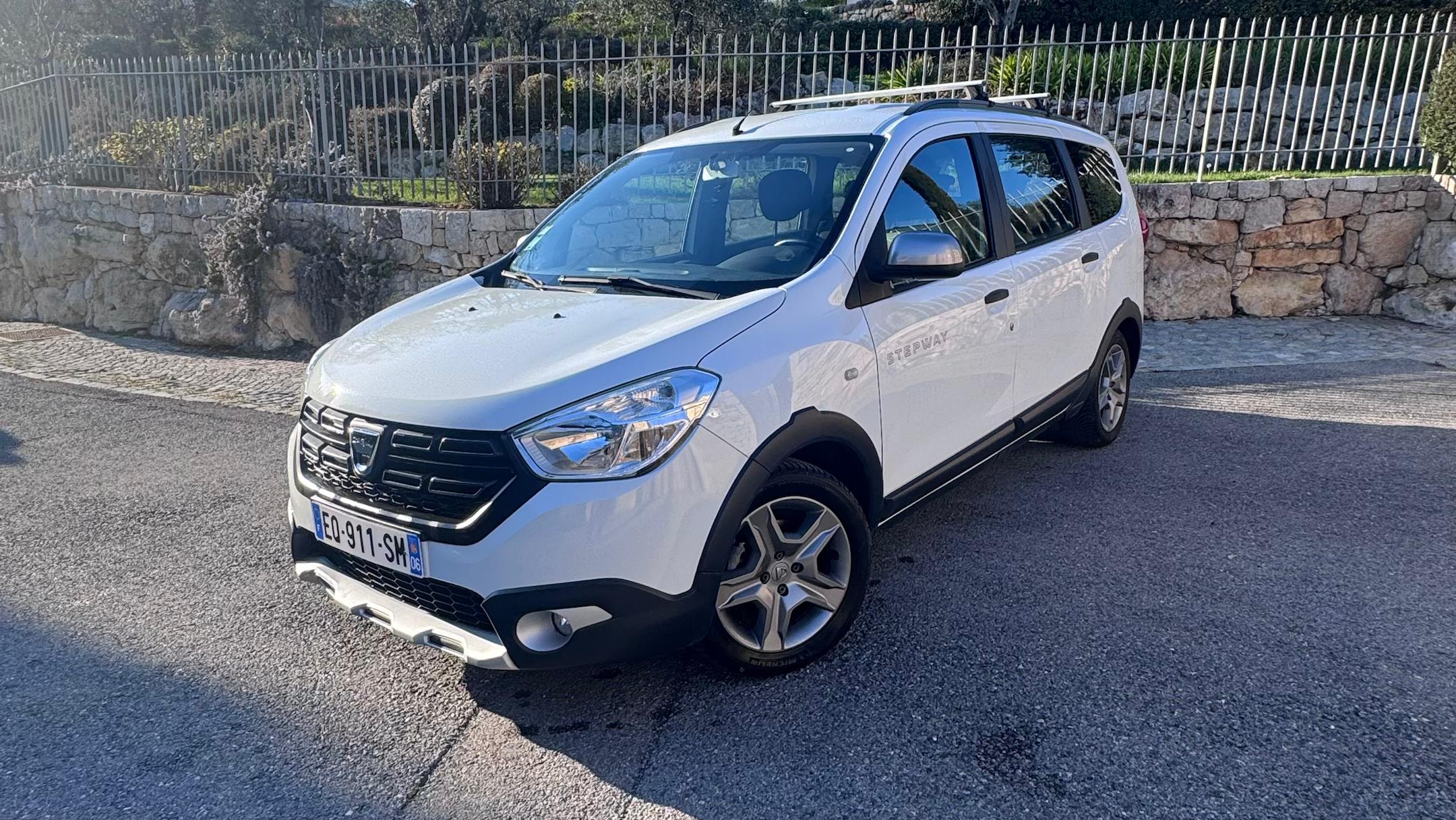 Dacia LODGY 2017 à Châteauneuf-Grasse