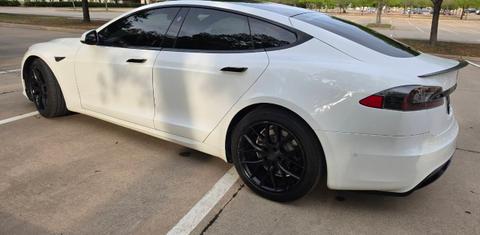 Tesla Model S 2021