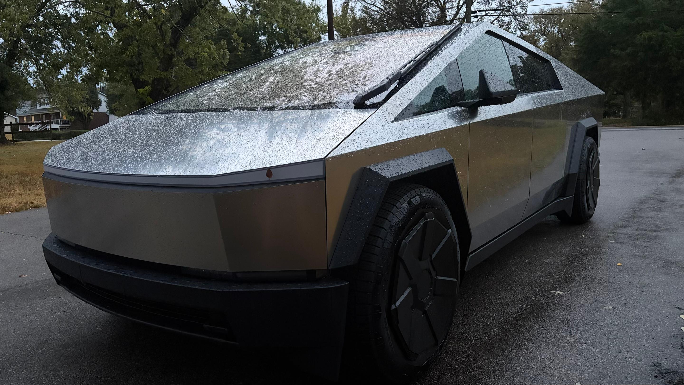 Tesla Cybertruck 2024 in Nashville, TN