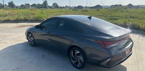 Hyundai Elantra 2025