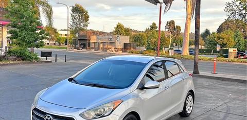 Hyundai Elantra GT 2017