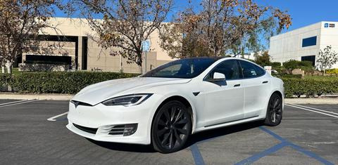 Tesla Model S 2020