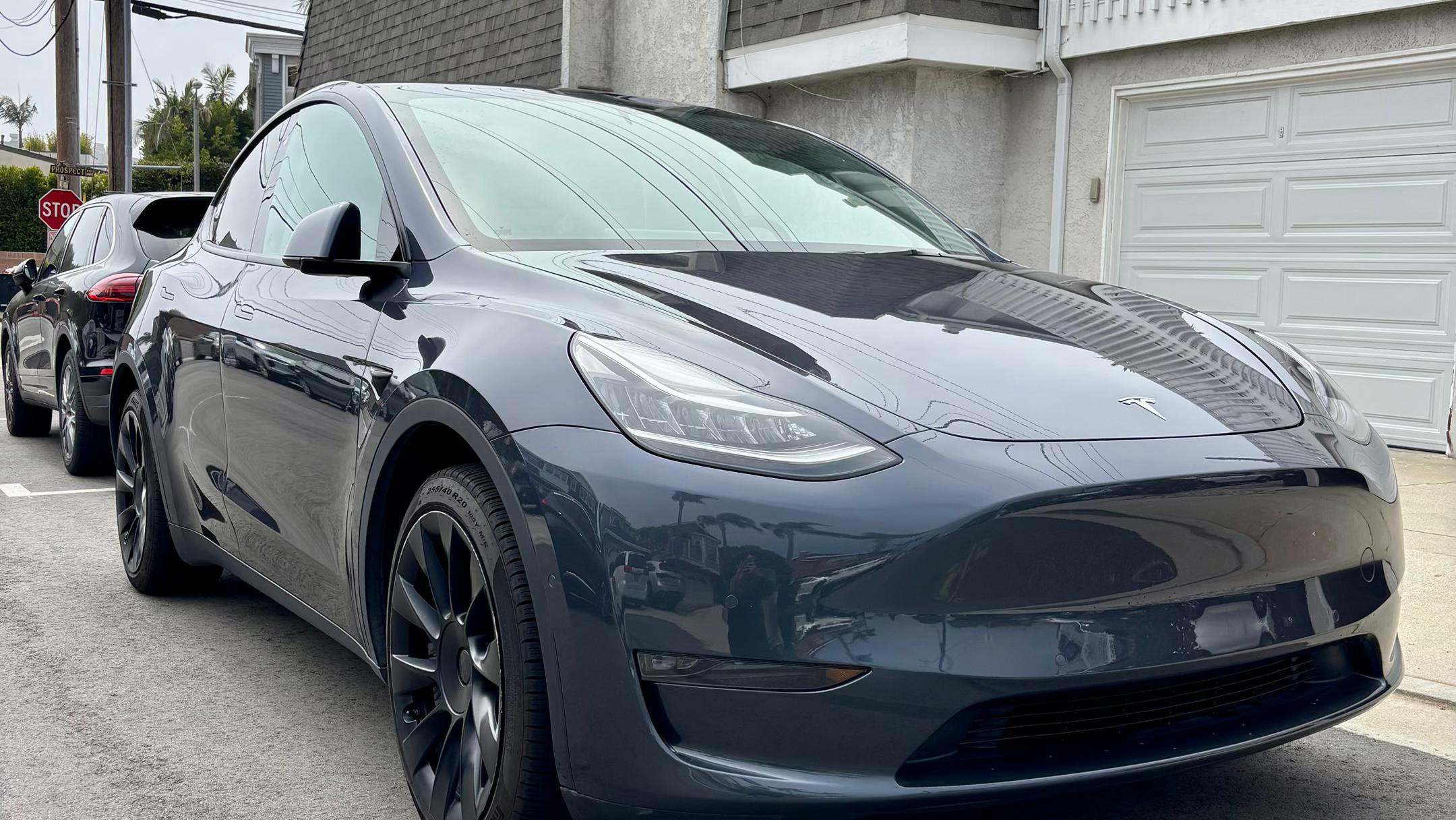 Tesla Model Y 2021 in Los Angeles, CA