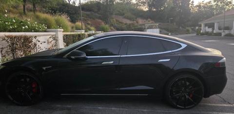 Tesla Model S 2018