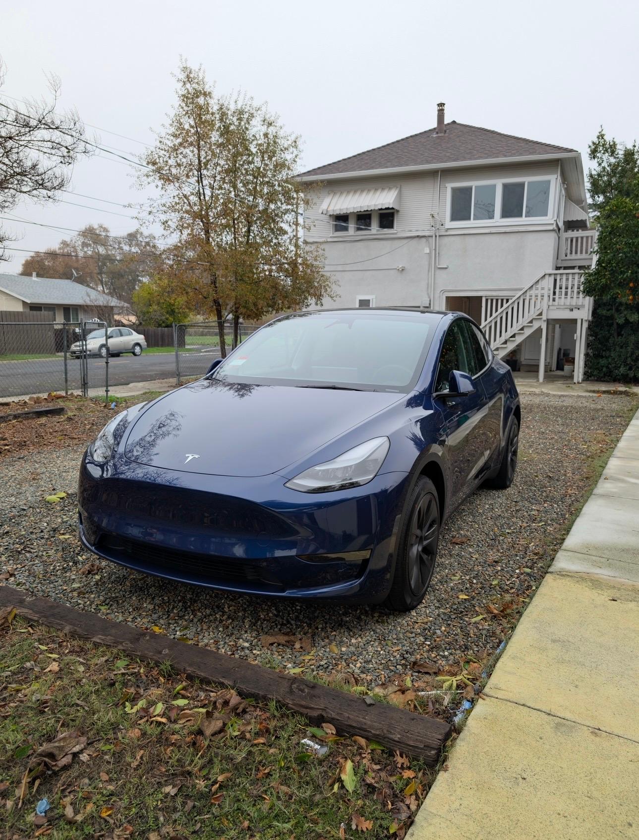 Tesla Model Y 2025 in West Sacramento, CA