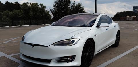 Tesla Model S 2019