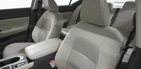 Nissan Altima 2025