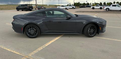 Ford Mustang 2024