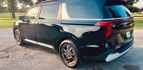 Kia Carnival Hybrid 2026