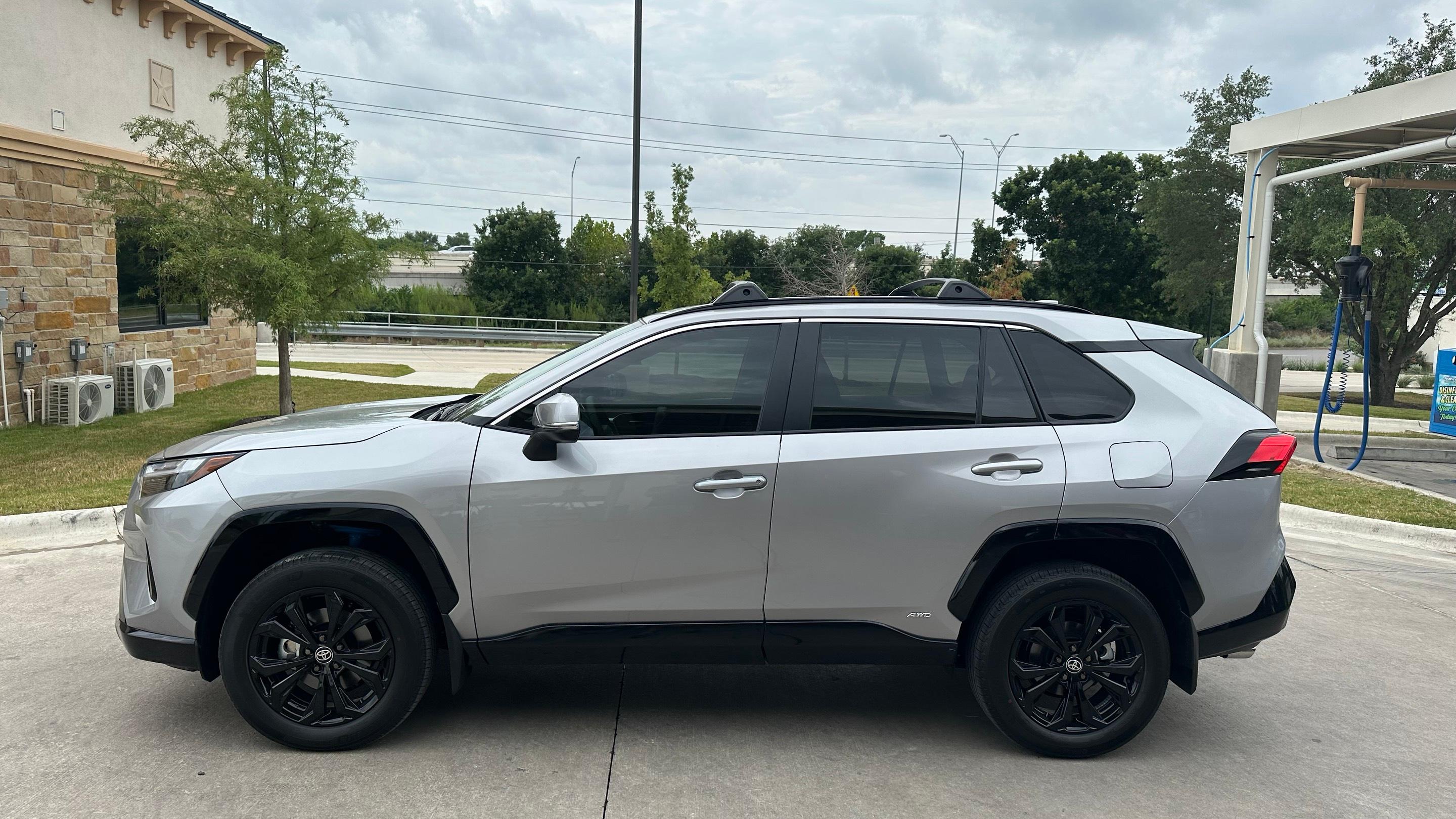 Toyota RAV4 Hybrid 2023 in 
