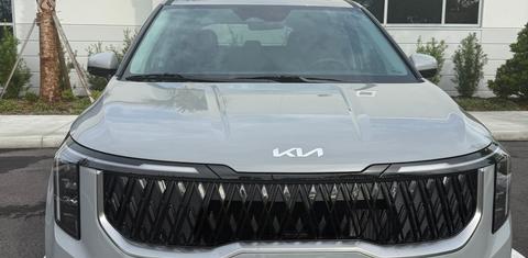 Kia Carnival Hybrid 2026