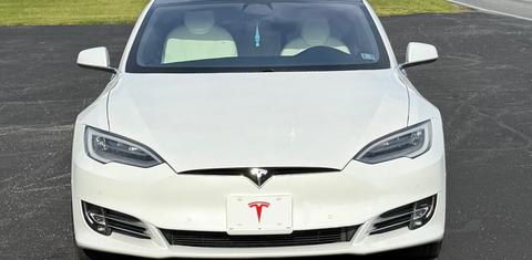 Tesla Model S 2020