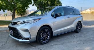 Toyota Sienna 2021 — Car rental alternative in Honolulu, HI