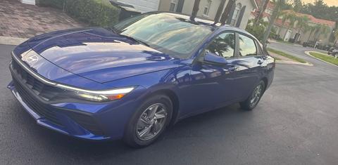 Hyundai Elantra 2025