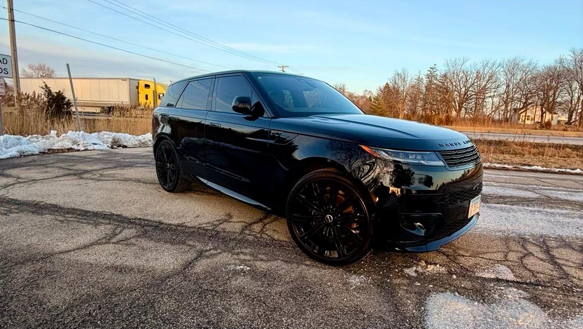 Land Rover Range Rover Sport 2024 in Gurnee, IL