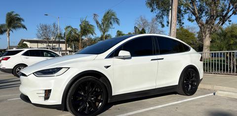 Tesla Model X 2020