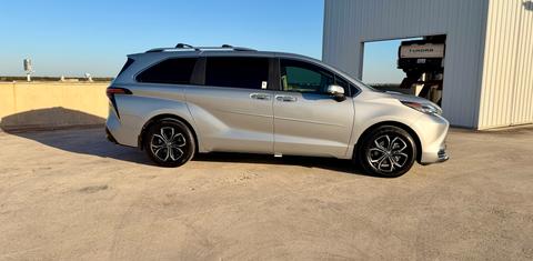 Toyota Sienna 2025