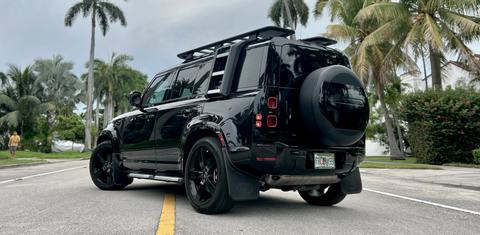 Land Rover Defender 2023