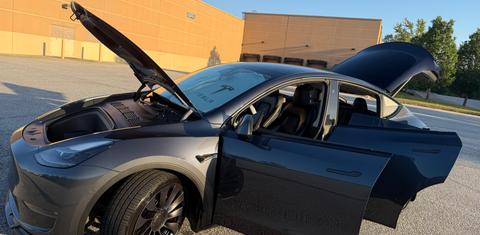 Tesla Model Y 2023