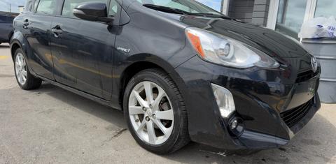 Toyota Prius c 2016