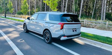 Kia Carnival Hybrid 2026