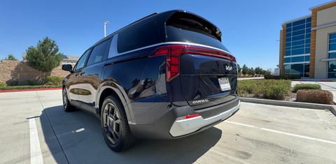 Kia Carnival Hybrid 2025