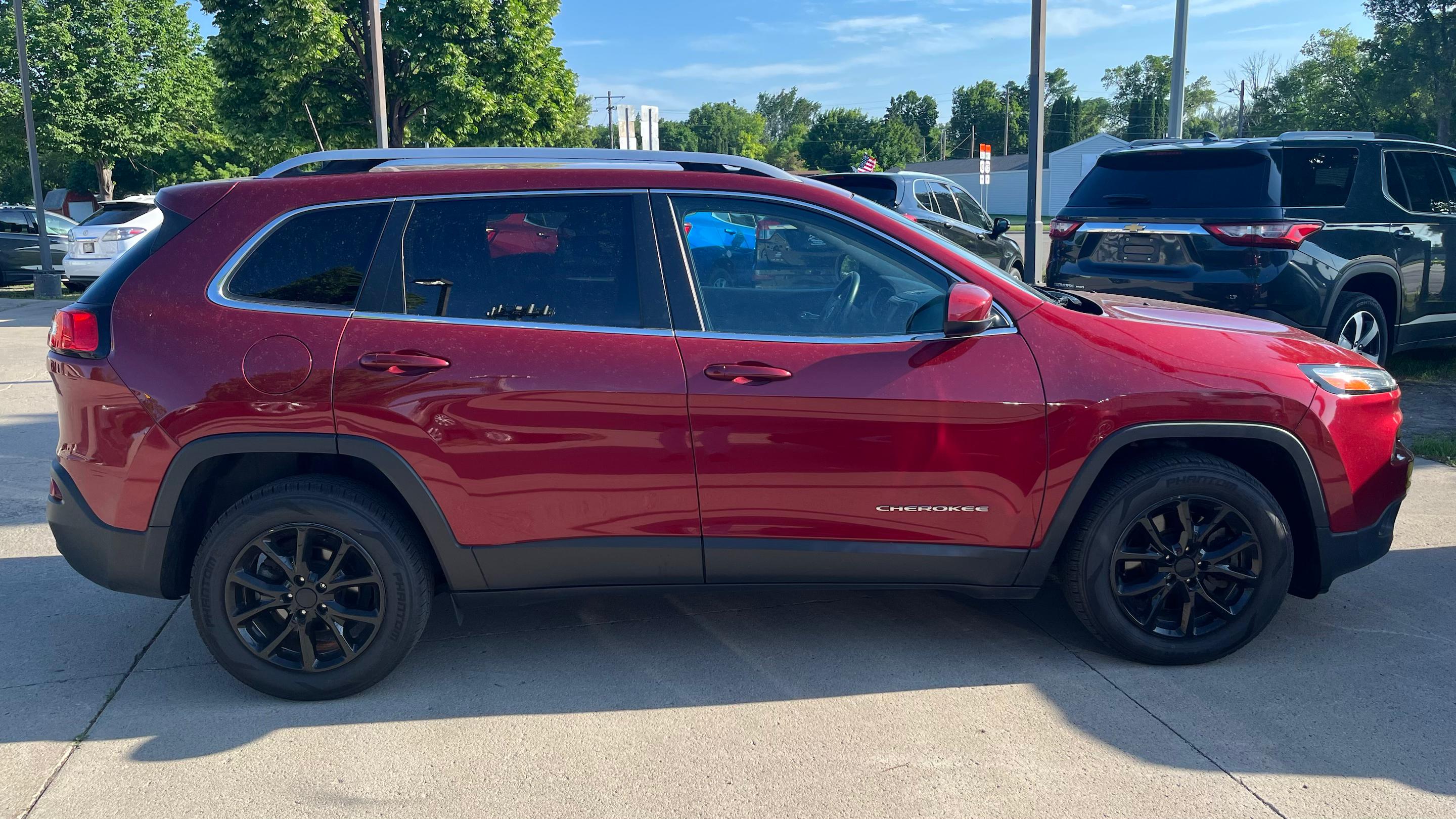 Jeep Cherokee 2017 in Fargo, ND