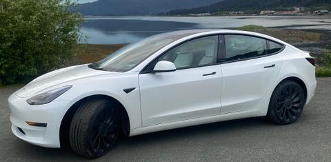 Tesla Model 3 2023