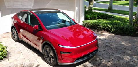Tesla Model Y 2026