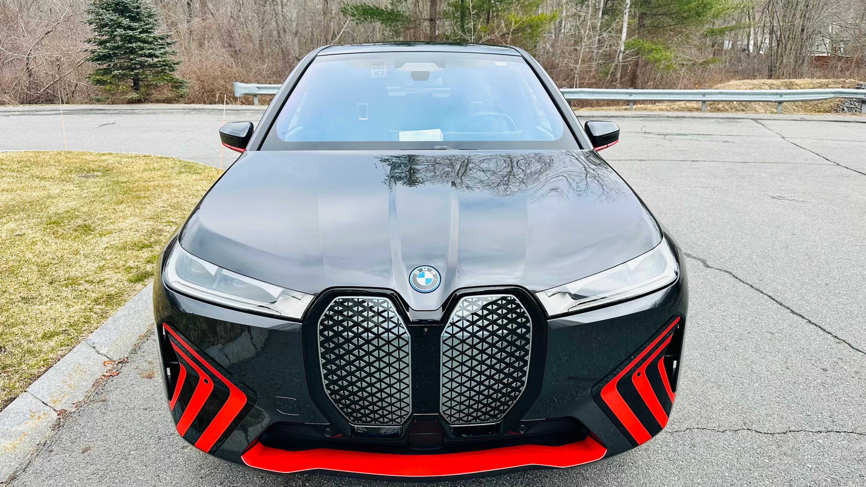 BMW iX 2024 in Lowell, MA